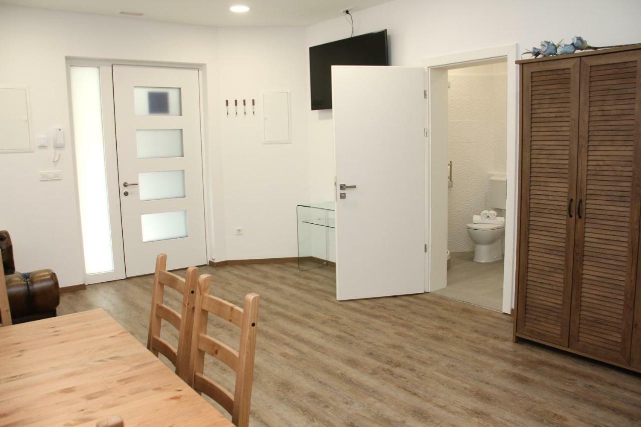 Maja Apartment Шибеник Экстерьер фото